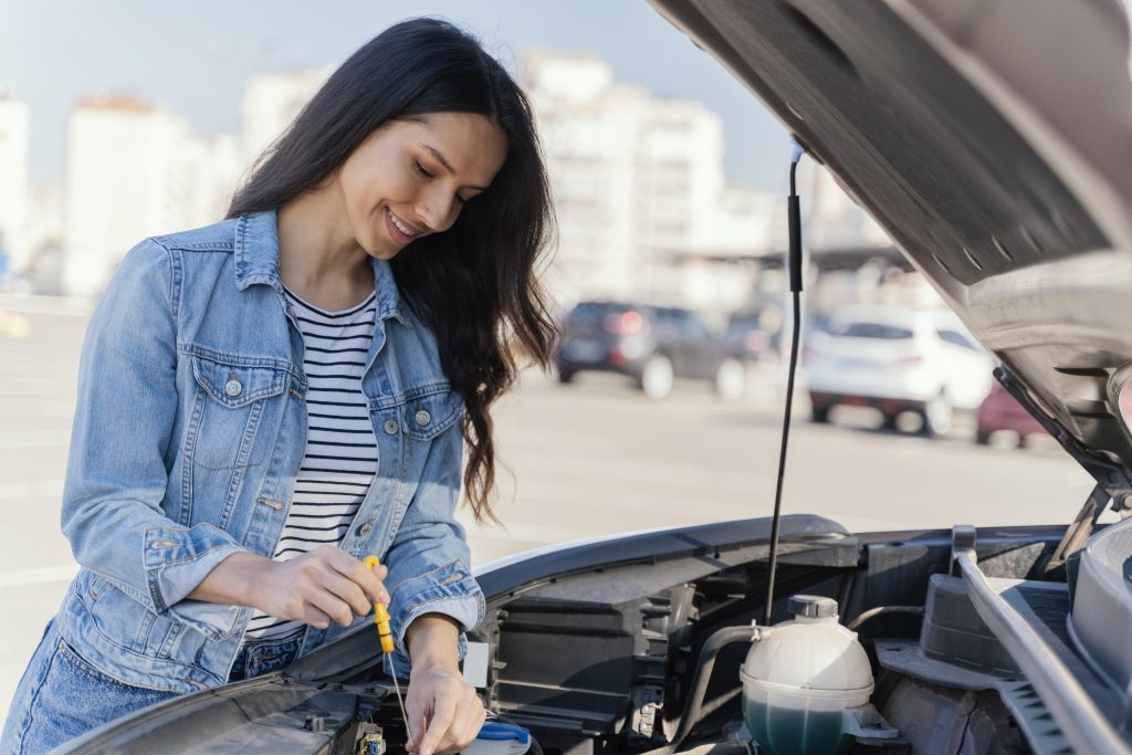 etika mengemudi mobil sewa